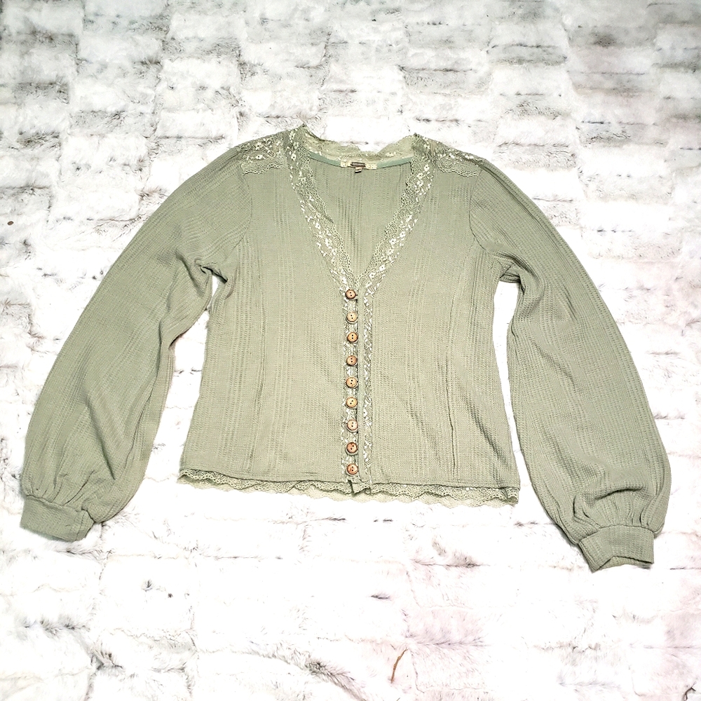 GIMMICKS BY BKE Top